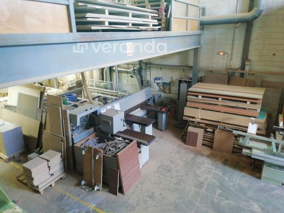 Foto 2 de Nau en venda a Polígono Industrial de 571 m²