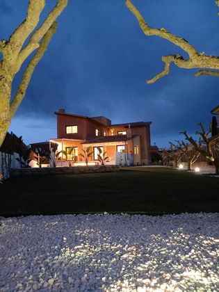 Foto 2 de Chalet en venta en Vall-Llobrega de 4 habitaciones con terraza y piscina