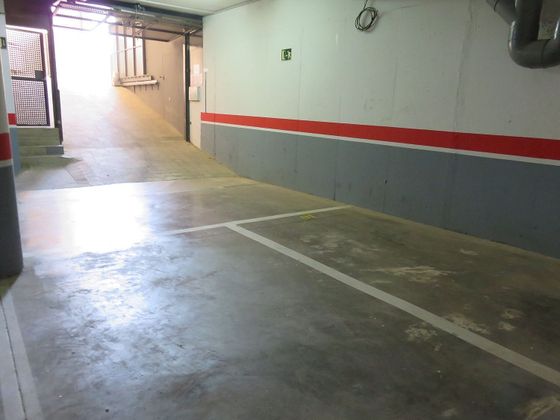 Foto 2 de Garaje en venta en calle Victor Catalá de 13 m²