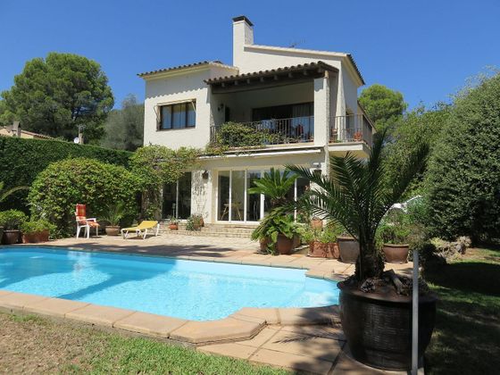 Foto 1 de Chalet en venta en Torroella de Montgrí pueblo de 2 habitaciones con terraza y piscina