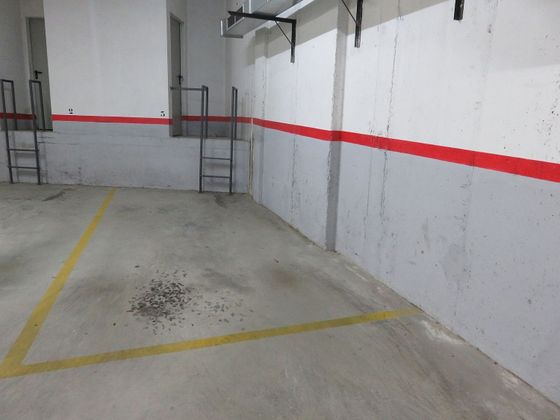 Foto 1 de Venta de garaje en calle Figueres de 26 m²