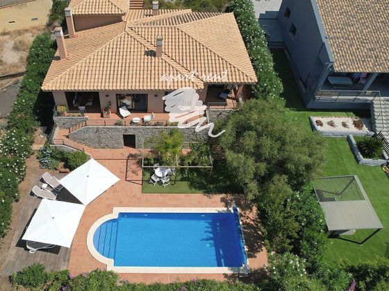 Foto 1 de Venta de casa en Palau-Saverdera de 3 habitaciones con terraza y piscina