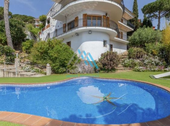 Foto 2 de Xalet en venda a Can Semi - Mas Nou - Mas Ros de 7 habitacions amb terrassa i piscina