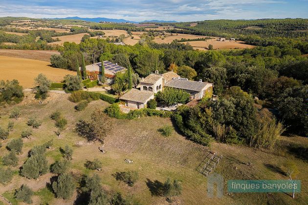 Foto 1 de Casa rural en venda a Fontcoberta de 7 habitacions amb terrassa i piscina