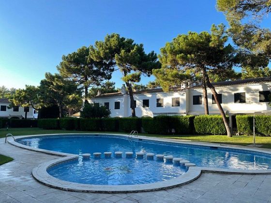 Foto 1 de Casa adossada en venda a Pals de 3 habitacions amb terrassa i piscina
