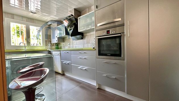 Foto 1 de Venta de piso en Can Borrell - La Plana de Lledó de 3 habitaciones con aire acondicionado y calefacción