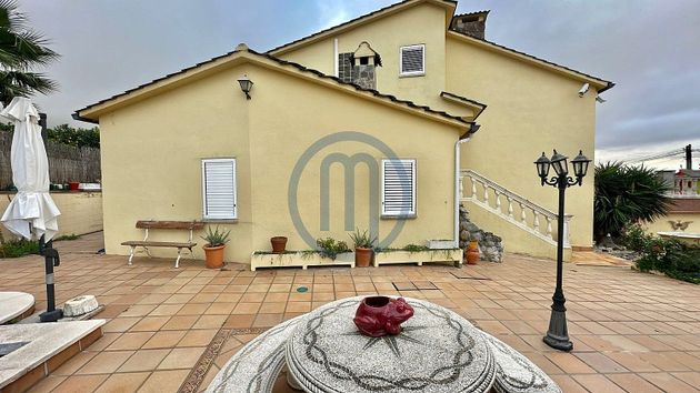 Foto 2 de Venta de casa en Lliçà d´Amunt de 4 habitaciones con terraza y piscina