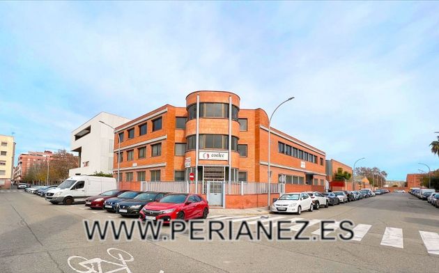 Foto 1 de Edifici en lloguer a Centre - Prat de Llobregat, El de 1900 m²