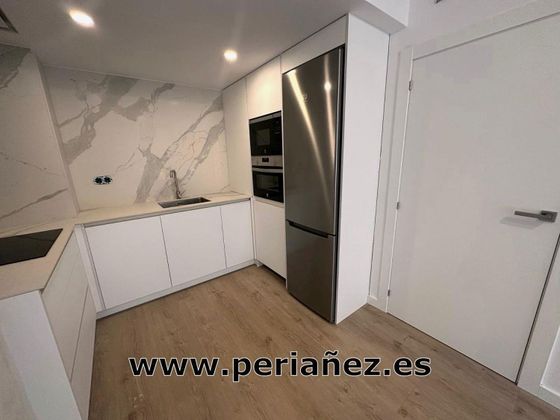 Foto 1 de Pis en venda a Centre - Prat de Llobregat, El de 2 habitacions amb terrassa i balcó