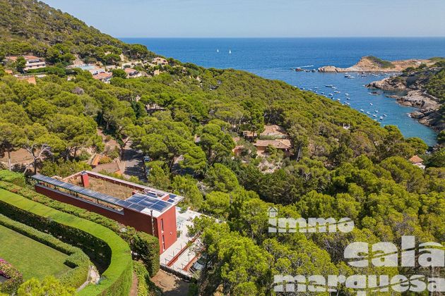 Foto 2 de Casa en venda a Aiguafreda - Sa Tuna de 5 habitacions amb terrassa i piscina