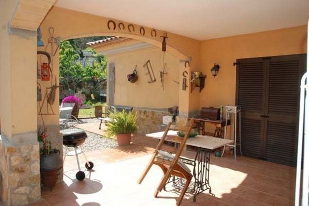 Foto 2 de Xalet en venda a Vall-Llobrega de 5 habitacions amb garatge i jardí