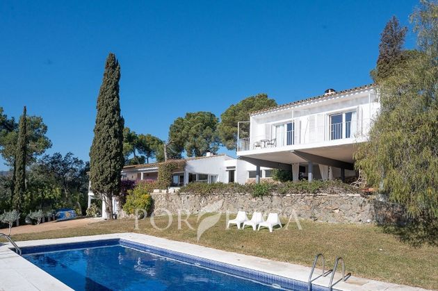 Foto 2 de Xalet en venda a Vall-Llobrega de 7 habitacions amb terrassa i piscina