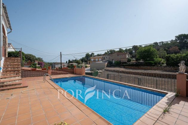 Foto 2 de Chalet en venta en Pals de 4 habitaciones con terraza y piscina