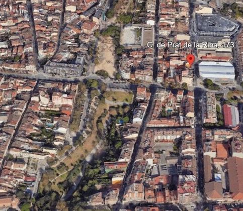 Foto 2 de Venta de terreno en calle De Prat de la Riba de 300 m²
