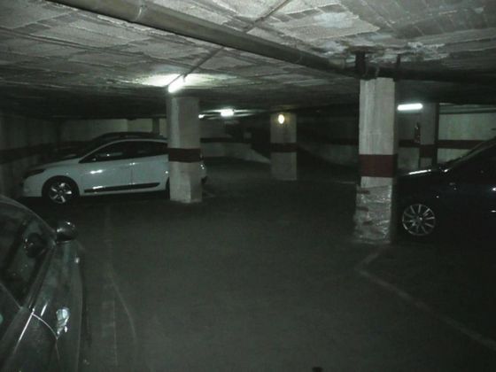 Foto 2 de Garaje en venta en Eixample Nord – La Devesa de 22 m²