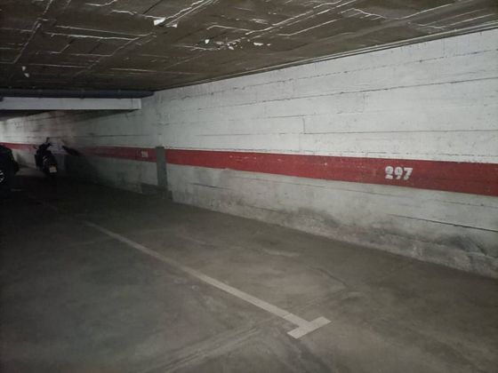 Foto 2 de Venta de garaje en Eixample Sud – Migdia de 28 m²