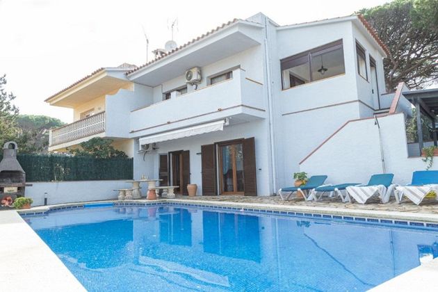 Foto 1 de Casa en venda a calle Platja de Pals de 4 habitacions amb terrassa i piscina