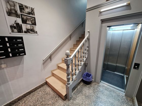 Foto 2 de Alquiler de oficina en Eixample con aire acondicionado y ascensor