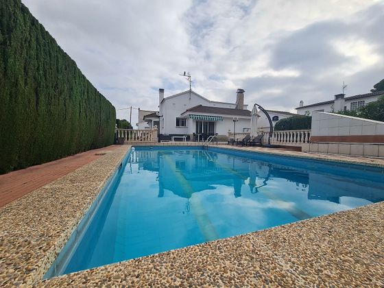 Foto 1 de Xalet en venda a Botarell de 4 habitacions amb terrassa i piscina