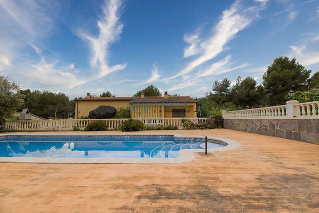 Foto 1 de Venta de casa en Cabra del Camp de 3 habitaciones con terraza y piscina