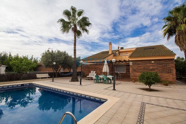 Foto 2 de Chalet en venta en Altafulla de 7 habitaciones con terraza y piscina