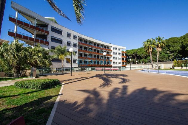 Foto 1 de Casa en venta en Regueral - Prat d'en Forés de 3 habitaciones con terraza y piscina