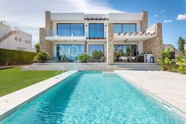 Foto 1 de Xalet en venda a Calafat de 4 habitacions amb terrassa i piscina