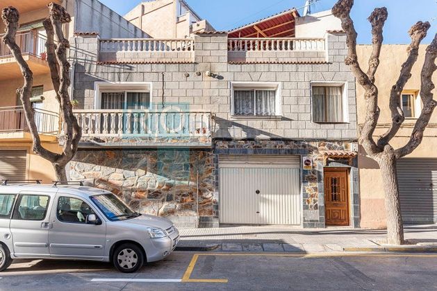 Foto 1 de Casa en venta en calle Del Mas Calvo de 4 habitaciones con terraza y garaje