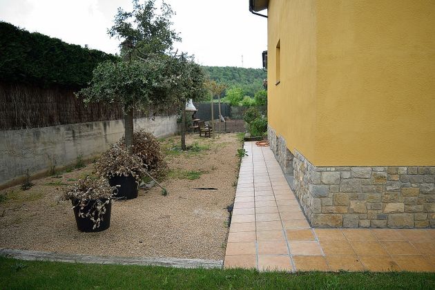 Foto 2 de Xalet en venda a Sant Julià de Vilatorta de 4 habitacions amb terrassa i piscina