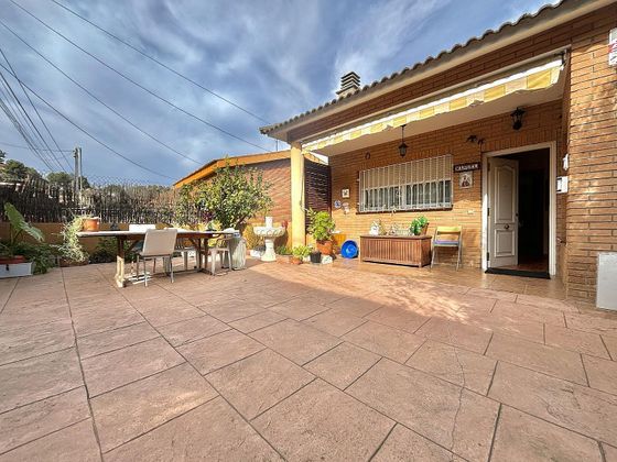 Foto 2 de Xalet en venda a Castellnou - Can Mir - Sant Muç de 3 habitacions amb terrassa i piscina