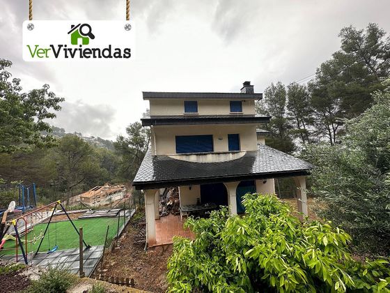 Foto 1 de Xalet en venda a Cervelló de 4 habitacions amb terrassa i garatge