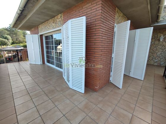 Foto 2 de Chalet en venta en Olesa de Bonesvalls de 5 habitaciones con terraza y piscina