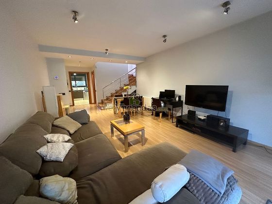 Foto 2 de Chalet en venta en Cervelló de 4 habitaciones con terraza y garaje
