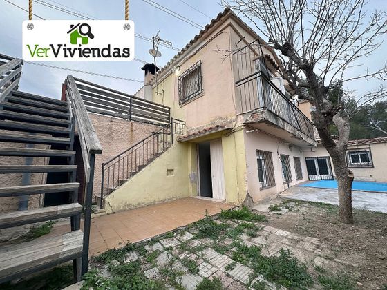Foto 1 de Chalet en venta en Sant Vicenç dels Horts de 5 habitaciones con terraza y piscina