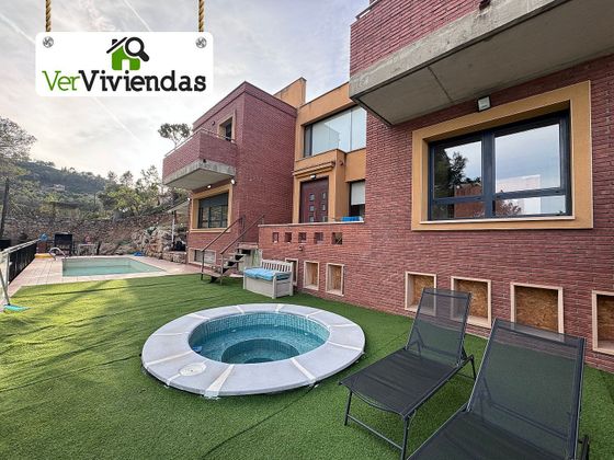 Foto 1 de Casa en venda a Cervelló de 4 habitacions amb terrassa i piscina