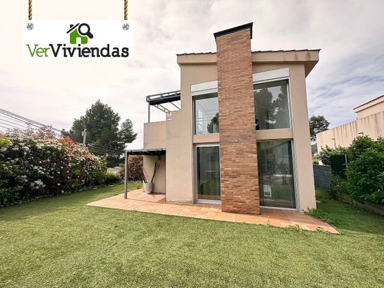 Foto 1 de Xalet en venda a Corbera de Llobregat de 4 habitacions amb terrassa i garatge