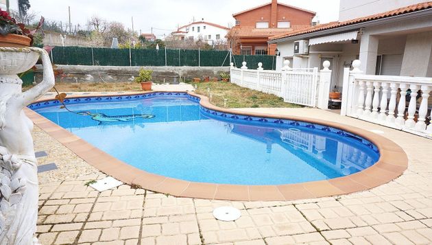 Foto 1 de Casa adossada en venda a Urbanitzacions de 3 habitacions amb terrassa i piscina