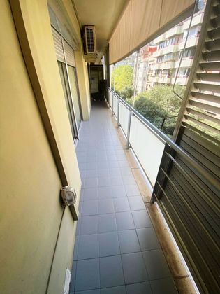 Foto 1 de Piso en alquiler en La Nova Esquerra de l'Eixample de 4 habitaciones con garaje y muebles