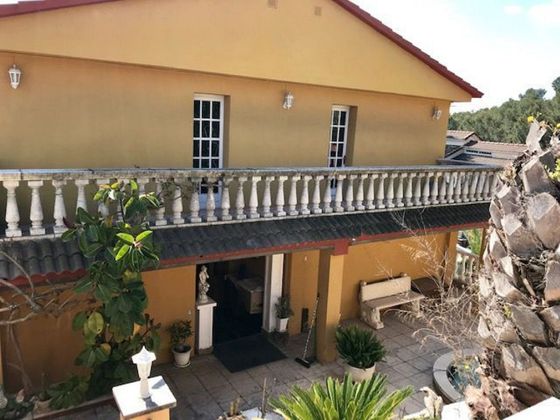 Foto 2 de Casa en venda a Olèrdola de 6 habitacions amb terrassa i aire acondicionat