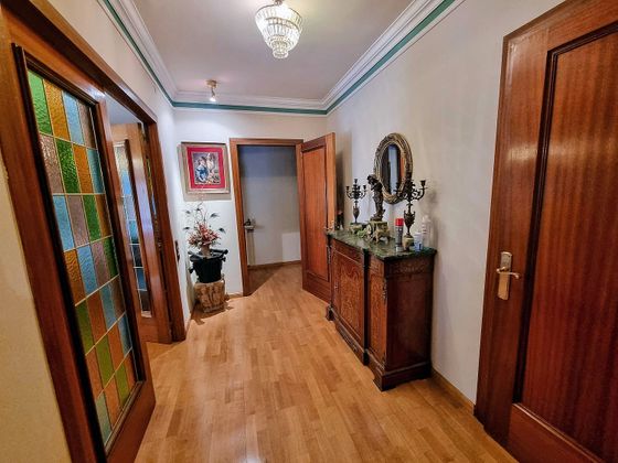Foto 2 de Pis en venda a calle Vila Antònia de 4 habitacions amb garatge i mobles