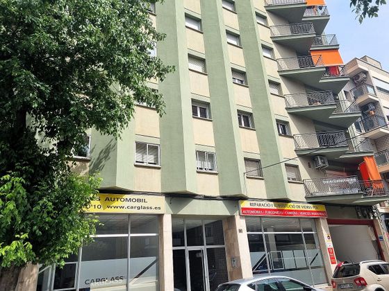 Foto 2 de Pis en venda a calle Riu Llobregat de 4 habitacions amb balcó i ascensor