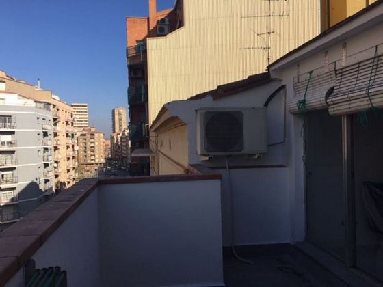 Foto 1 de Àtic en lloguer a Príncep de Viana - Clot -Xalets Humbert Torres de 1 habitació amb terrassa i aire acondicionat