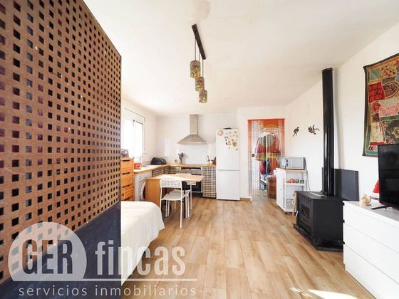 Foto 2 de Casa en venda a Castellnou - Can Mir - Sant Muç de 1 habitació amb piscina i jardí