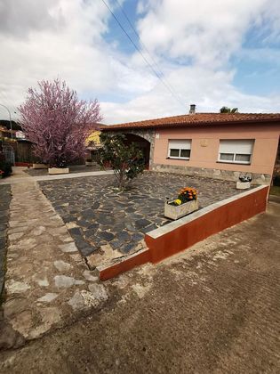 Foto 2 de Venta de chalet en Niàgara Parc - Ágora Parc - Roca Rossa de 5 habitaciones con terraza y piscina