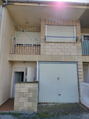 Foto 2 de Venta de casa en barrio Barcena de 3 habitaciones con terraza y calefacción