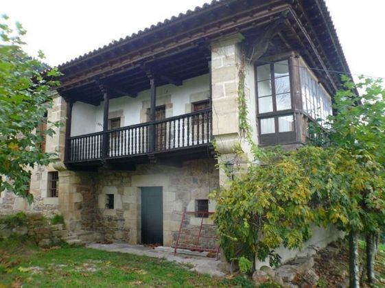 Foto 1 de Casa en venda a calle Poblado Renedo de 5 habitacions amb balcó