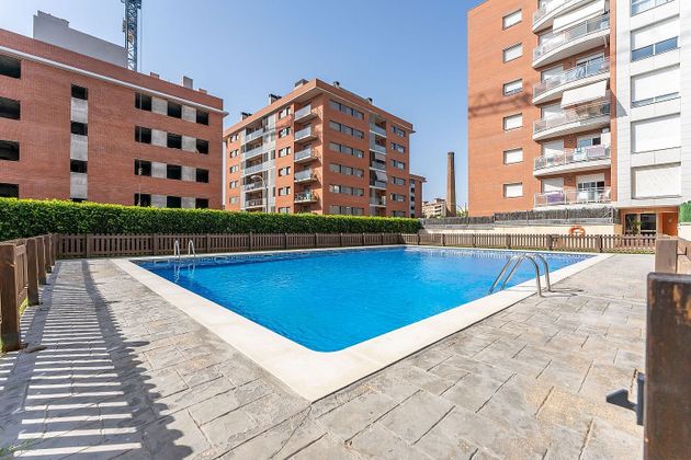 Foto 2 de Piso en venta en calle De Poboleda de 4 habitaciones con piscina y garaje
