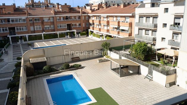 Foto 2 de Venta de ático en calle Del General Moragues de 3 habitaciones con terraza y piscina