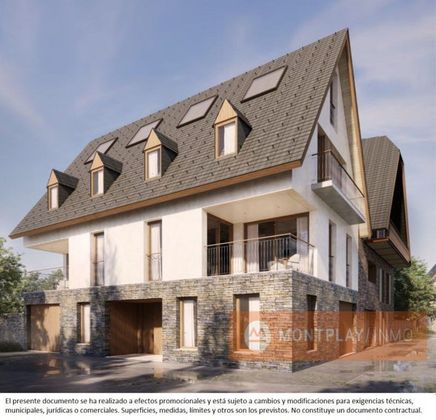 Foto 2 de Casa adosada en venta en calle Carrèr Major de 5 habitaciones con terraza y garaje