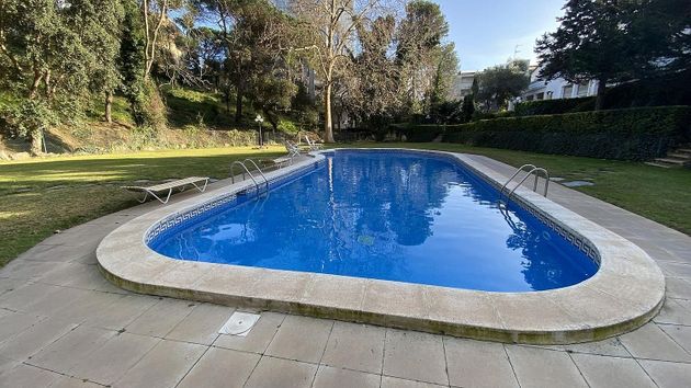 Foto 1 de Casa adosada en venta en Els Pins - Politur de 3 habitaciones con piscina